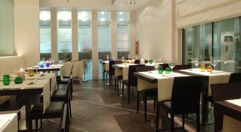 คอร์ตยาร์ด เวนิส แอร์พอร์ต Hotel เตสเซรา ภายนอก รูปภาพ