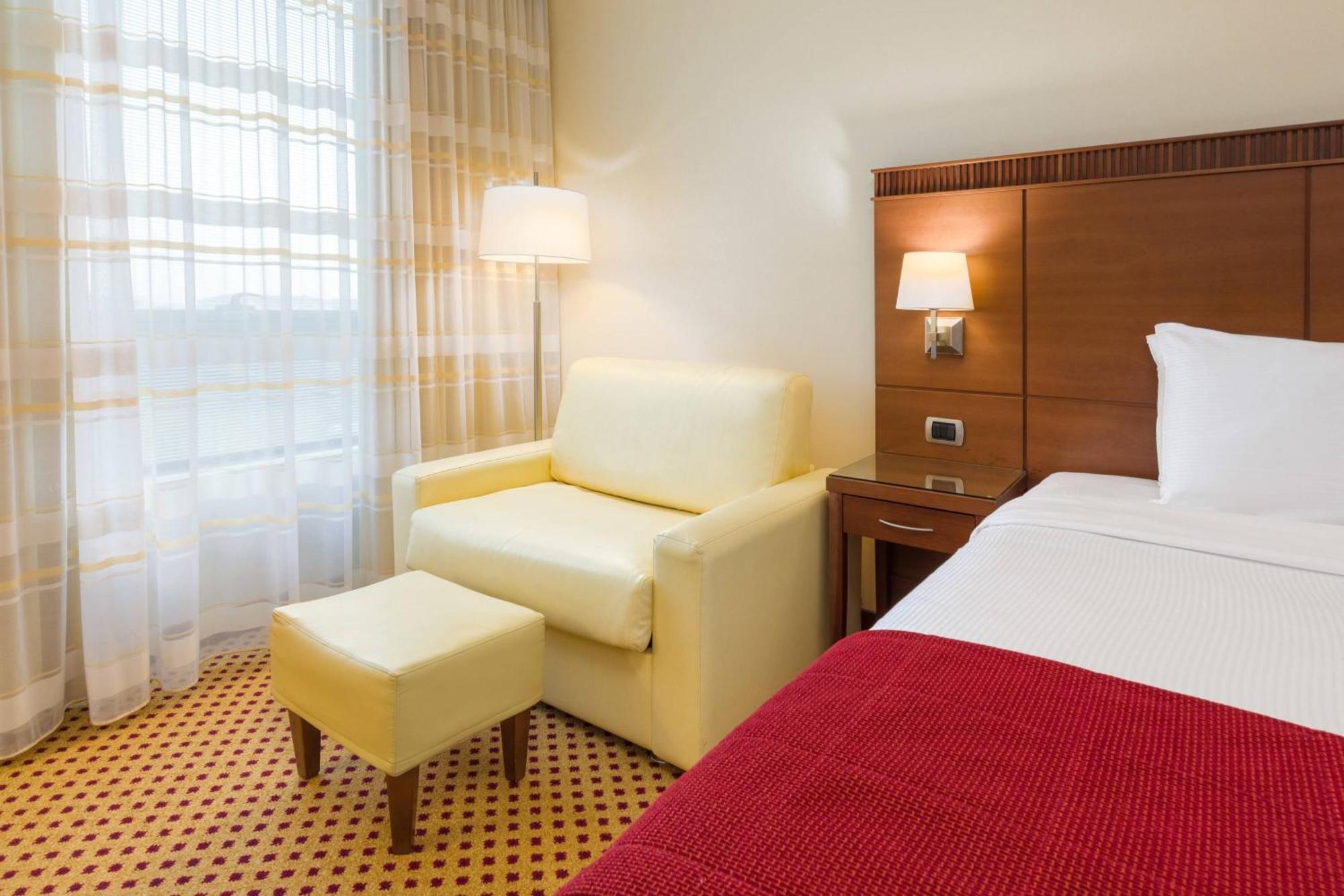 คอร์ตยาร์ด เวนิส แอร์พอร์ต Hotel เตสเซรา ภายนอก รูปภาพ