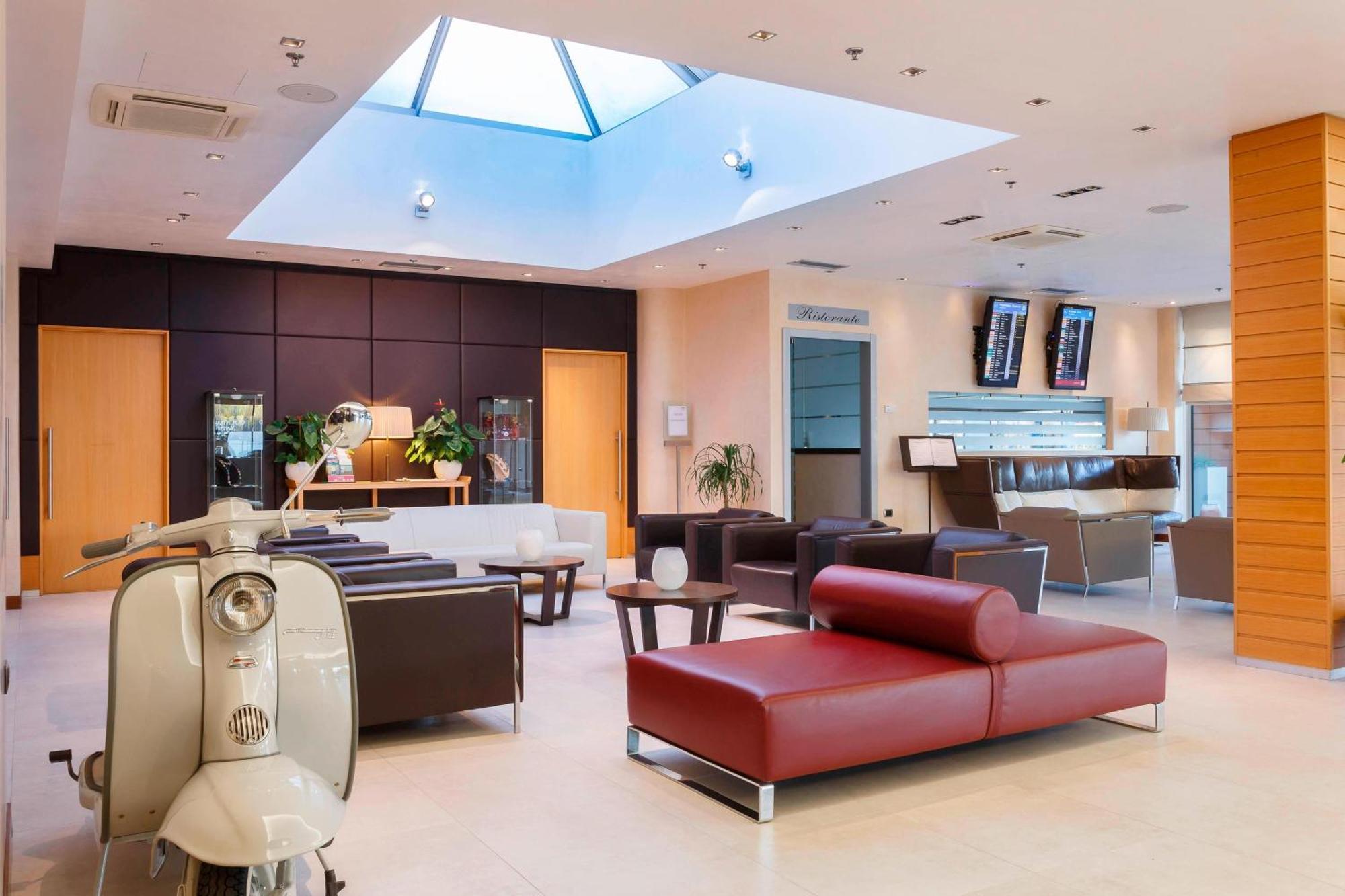 คอร์ตยาร์ด เวนิส แอร์พอร์ต Hotel เตสเซรา ภายนอก รูปภาพ